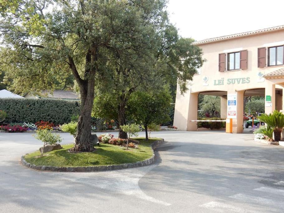 Mobile Home 6-Pers Camping Lei Suves-Cotes D'Azur-Including Airco Roquebrune-sur Argens Εξωτερικό φωτογραφία