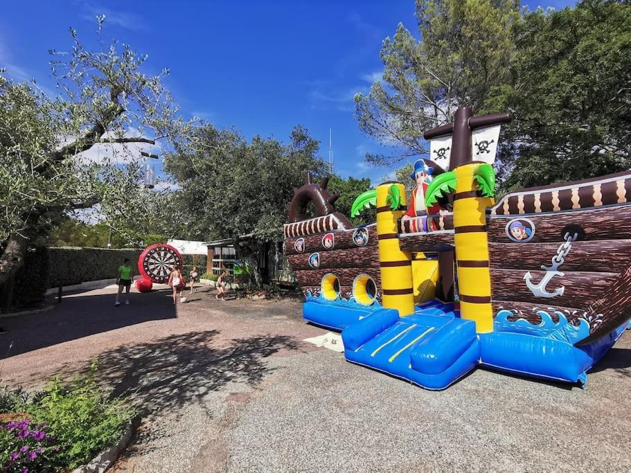 Mobile Home 6-Pers Camping Lei Suves-Cotes D'Azur-Including Airco Roquebrune-sur Argens Εξωτερικό φωτογραφία