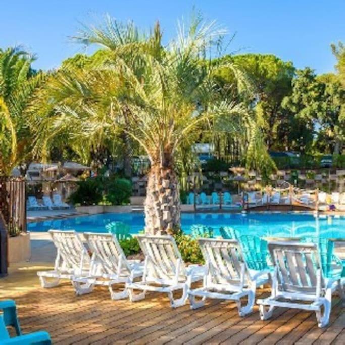 Mobile Home 6-Pers Camping Lei Suves-Cotes D'Azur-Including Airco Roquebrune-sur Argens Εξωτερικό φωτογραφία